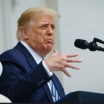 plester-di-tangan-trump-menjadi-sorotan-para-netizen