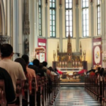 suasana-misa-pontifikal-natal-di-tahun-2025